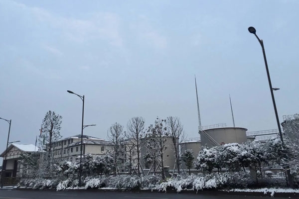 2016年1月底3日厂区雪景